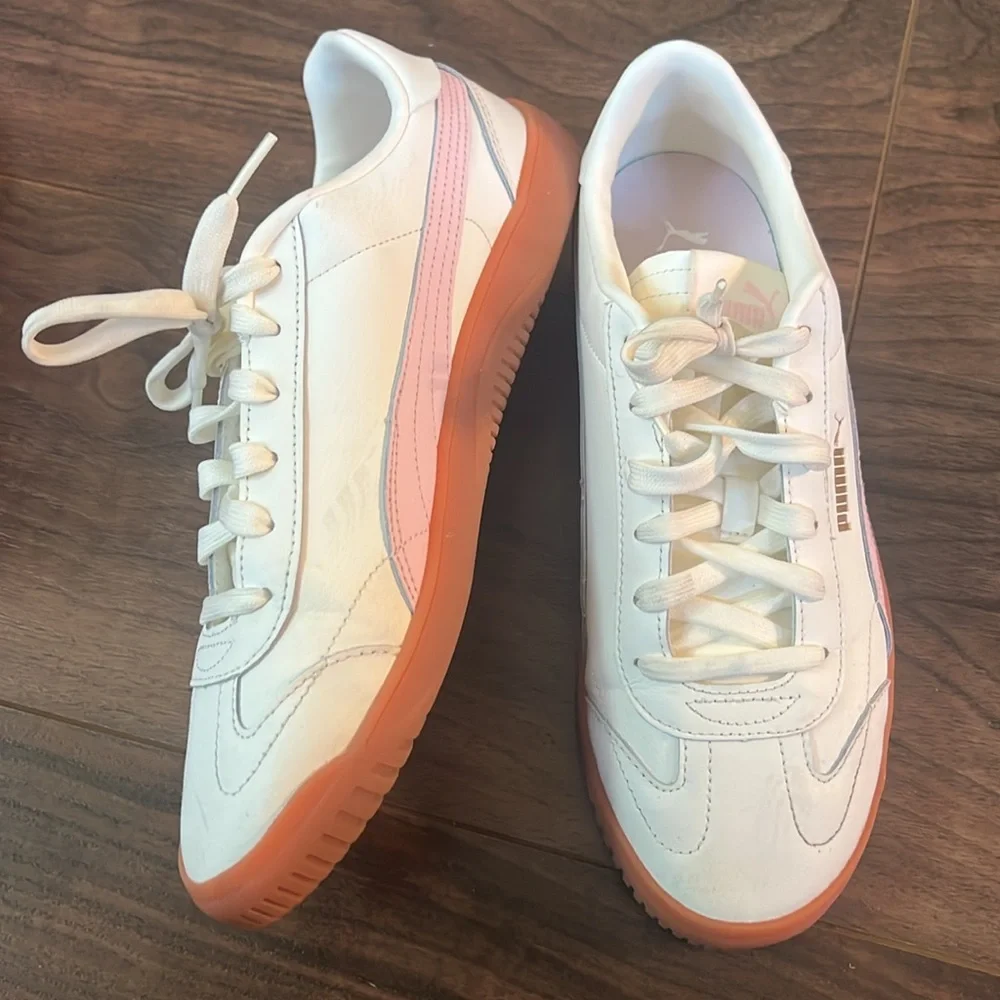 Puma - Picture 3 of 4